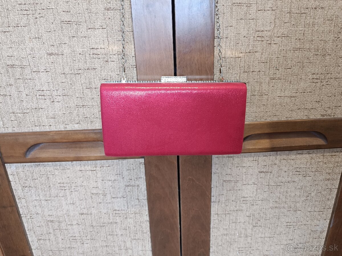 Nová červená spoločenská kabelka