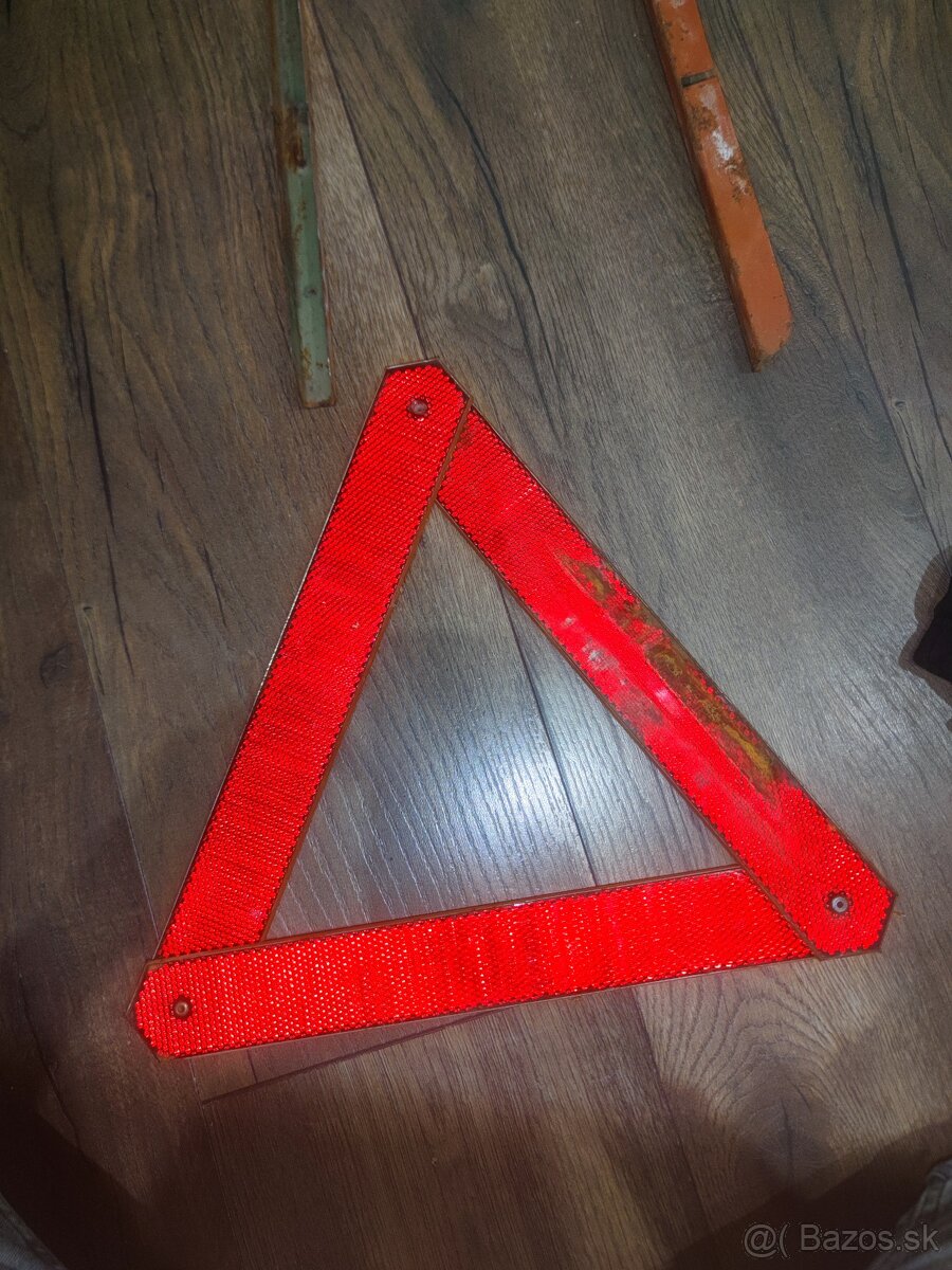 Retro Výstražný trojuholník