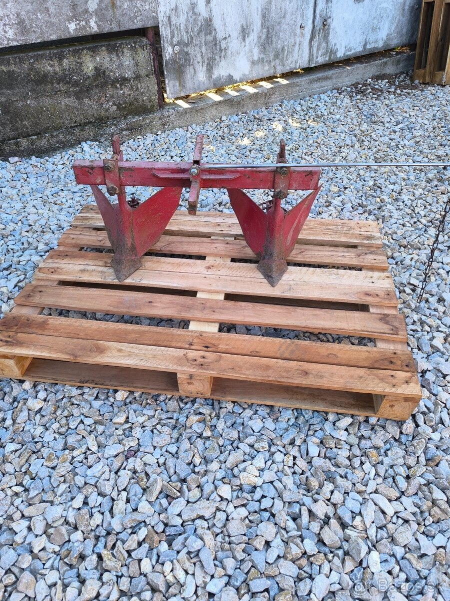 Dvojriadkovač Agzat