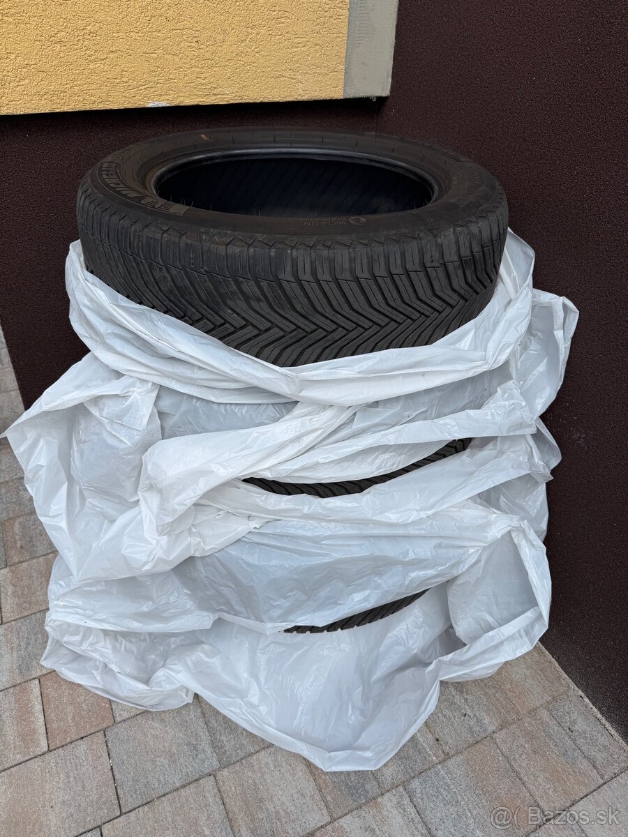 Celoročné gumy