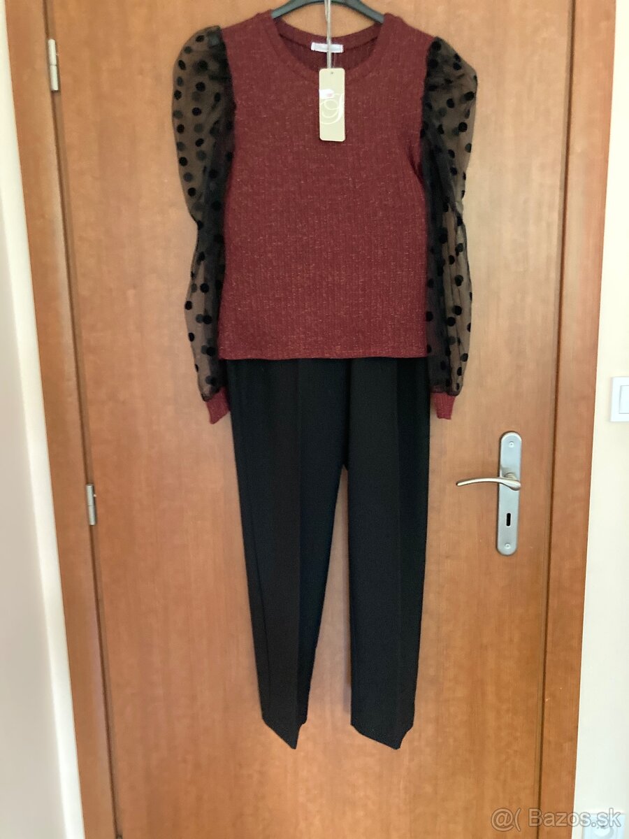 Nohavice spolu s elegantným vrškom