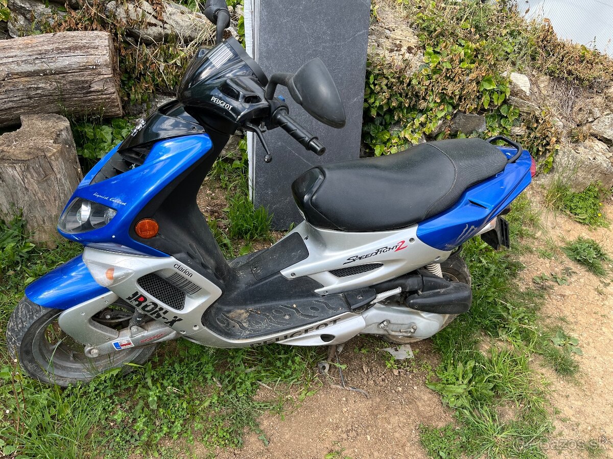 Skúter Peugeot 100