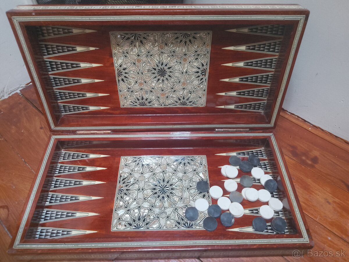 Rucne vyrobeny Backgammon