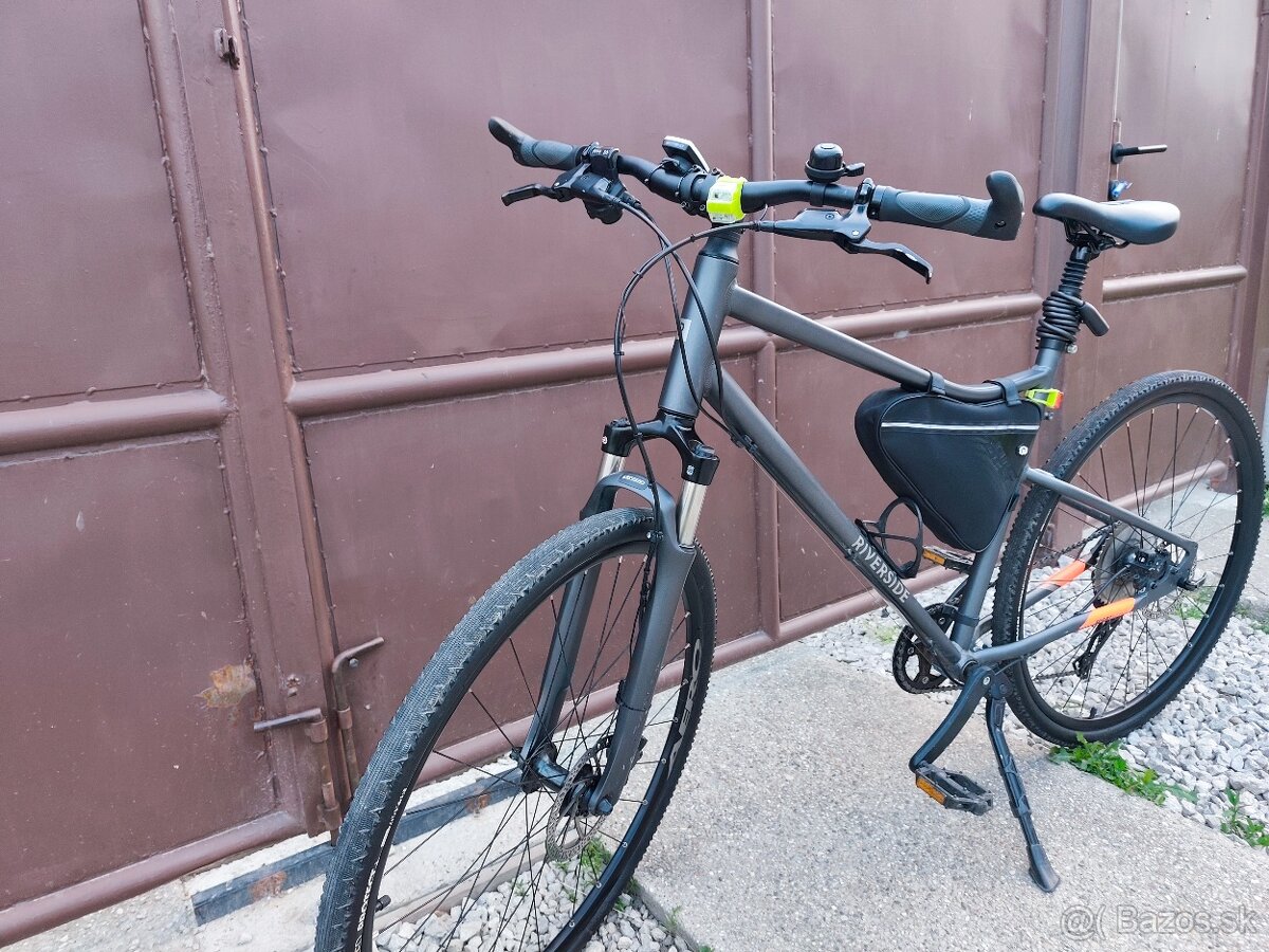 Bicyklel trekingovy