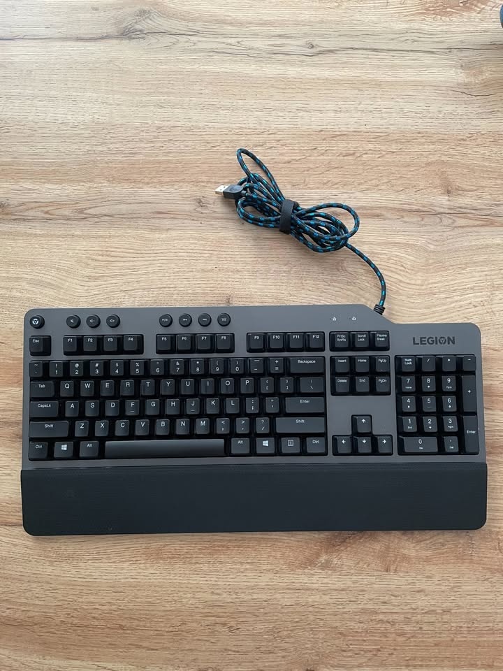 Herná mechanická klávesnica Lenovo Legion K500