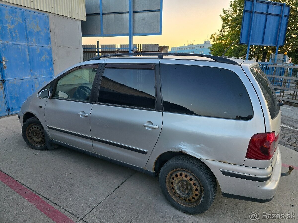 Sharan 2.8 v6 benzín 4x4 m6