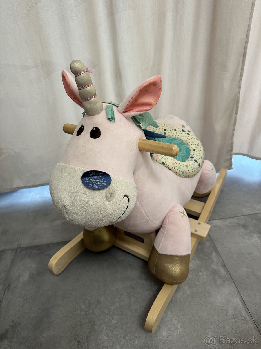 Hojdací koníček čelo