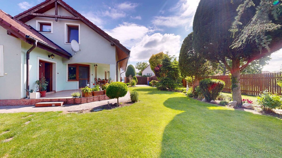 EXKLUZÍVNE V RK CASMAR – Na predaj veľmi pekný rodinný dom v