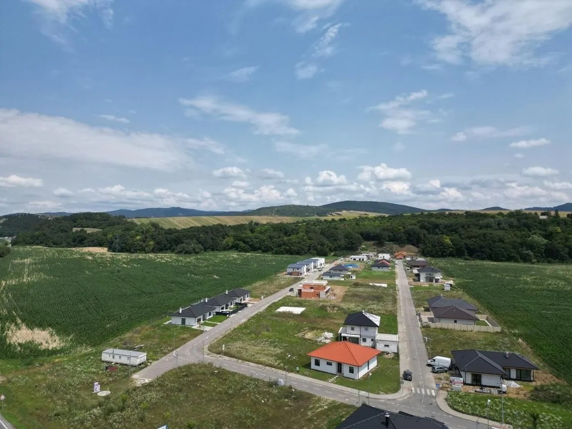 Slnečný stavebný pozemok - Piešťany 500m2