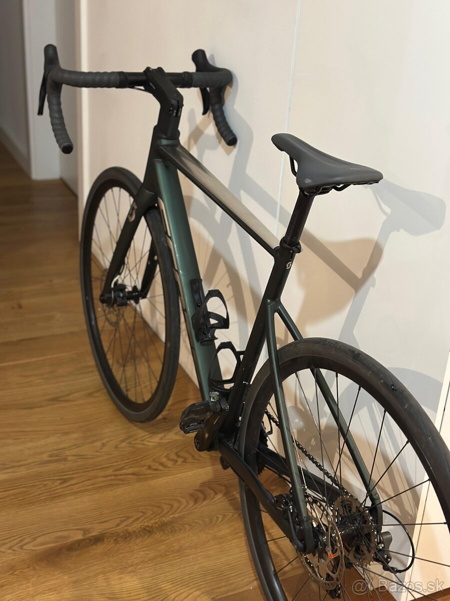 Cestný bicykel SCOTT