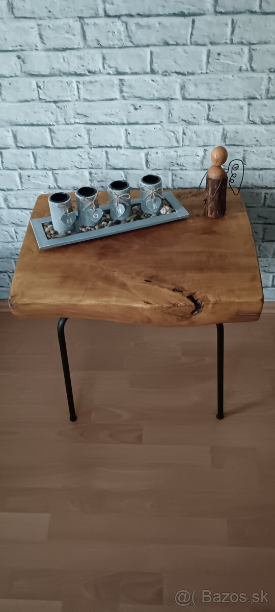 Konferenčný stolík