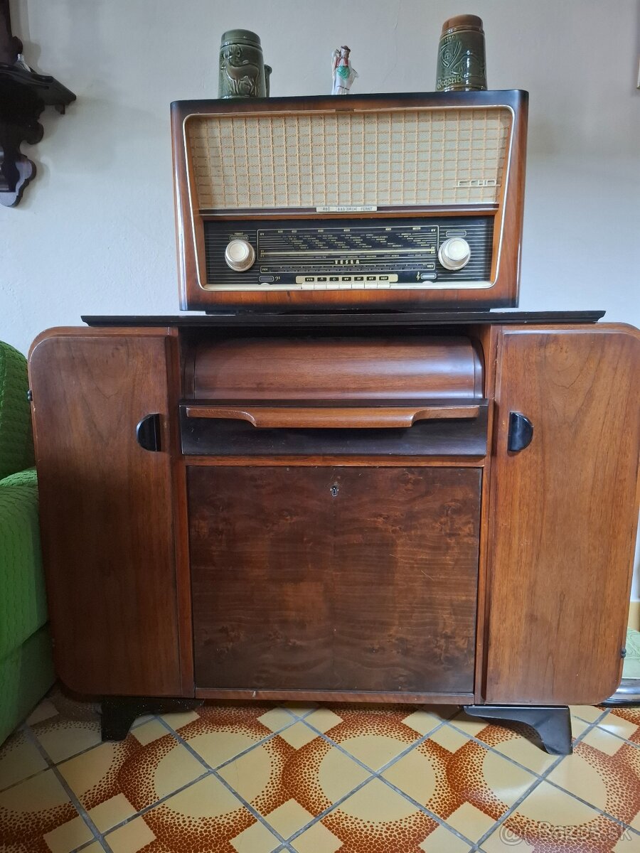 Predám starožitný nábytok