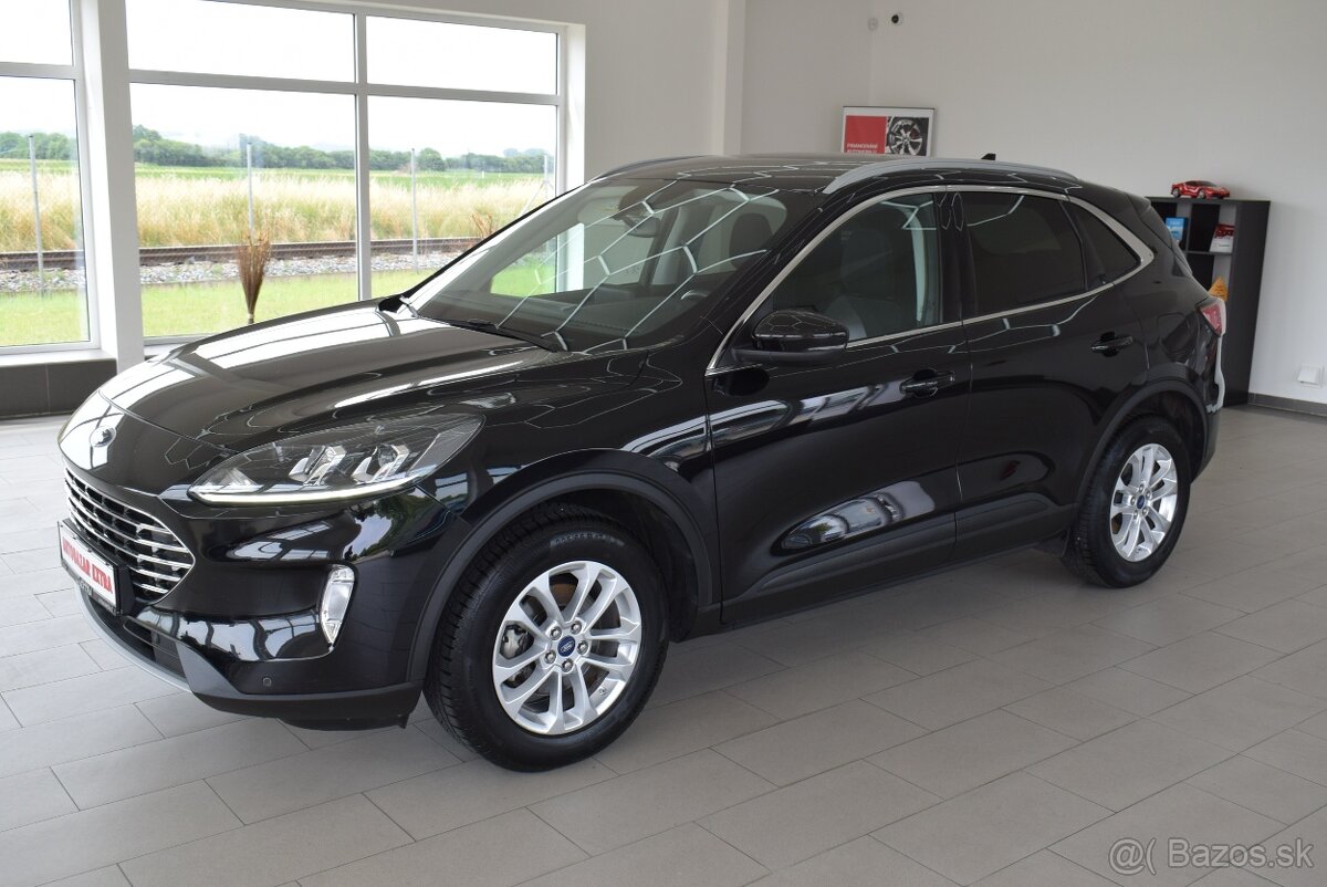 Ford Kuga 1,5 i 110 kW,Navi,najeto pouze71tkm,DPH