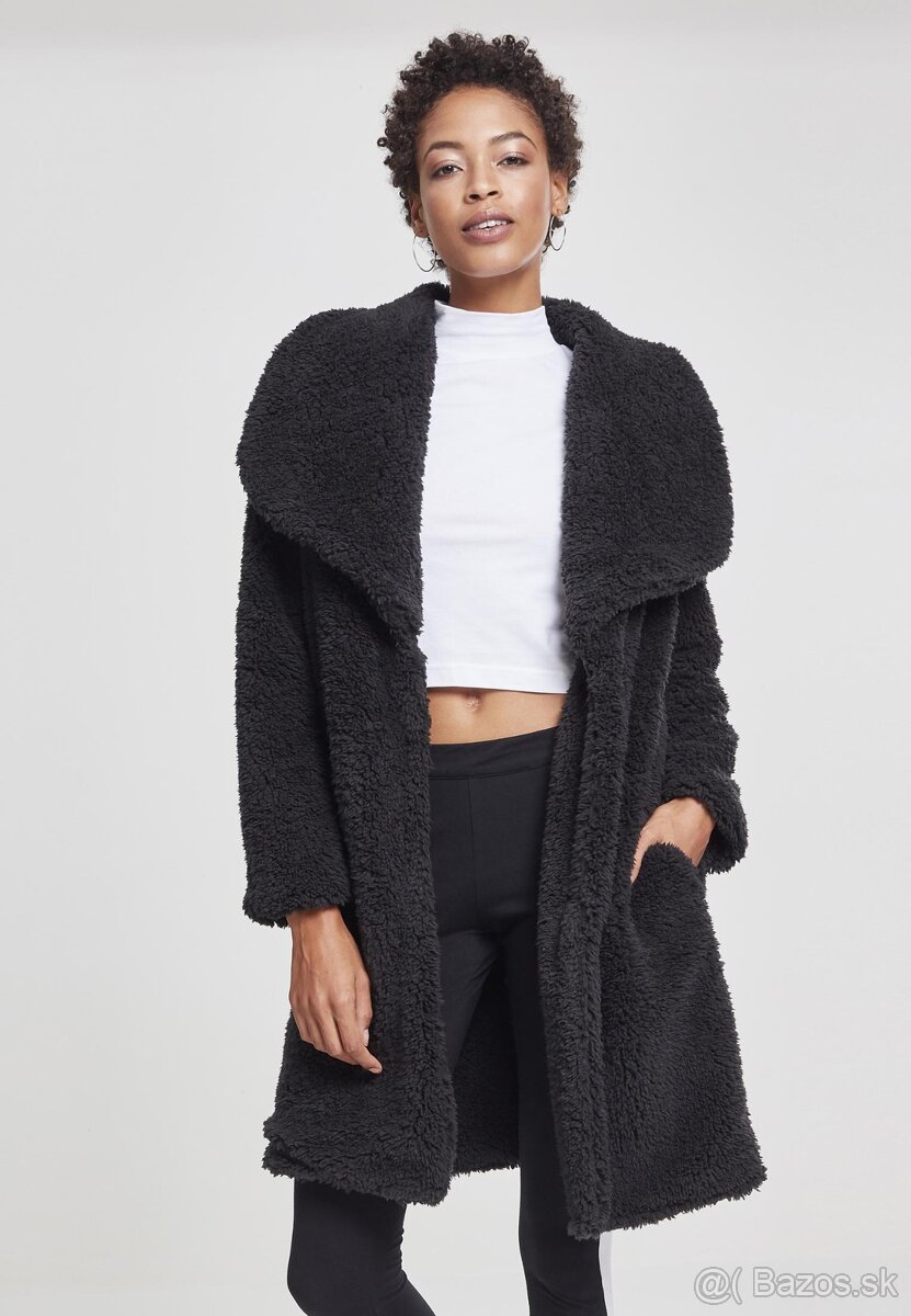 Nový Dámsky zimný kabát od Urban Classics veľkosť S
