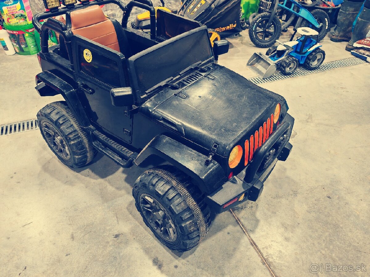 Elektrické autíčko Jeep Raptor 4x4 čierne
