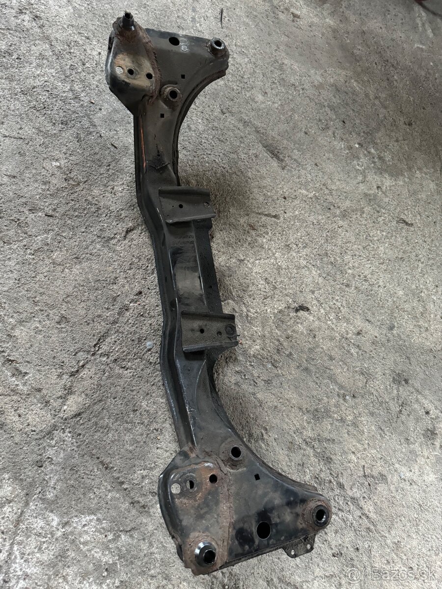 BMW e46 predná napravnica