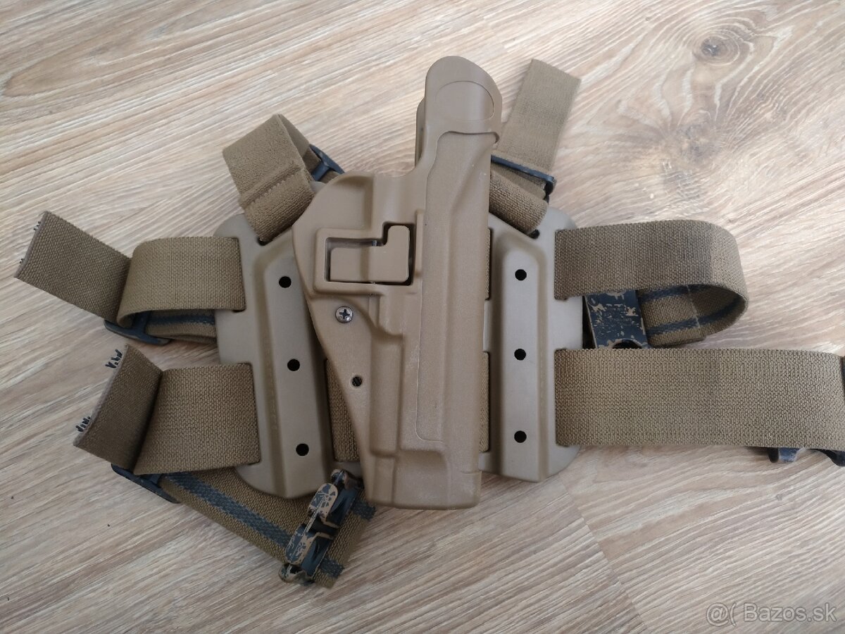 puzdro blackhawk