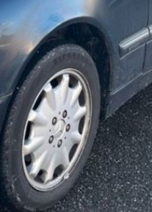 nemá niekto na predaj 1 disk r16 mercedes?