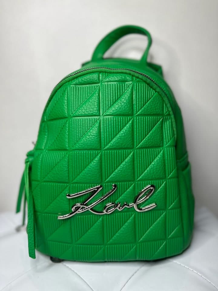 Karl Lagerfeld ruksak zeleny