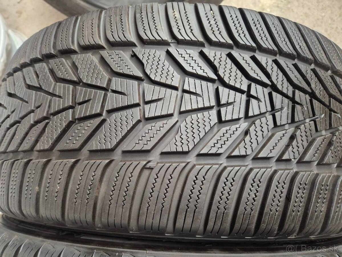 245/45 r18 zimné 4 ks HANKOOK dezén 8,6-8,4 mm DOT2023