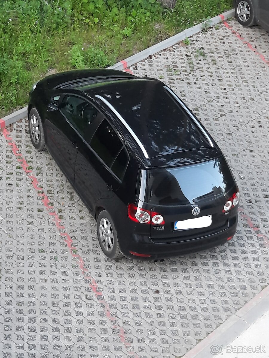 VW GOLF PLUS na opravu