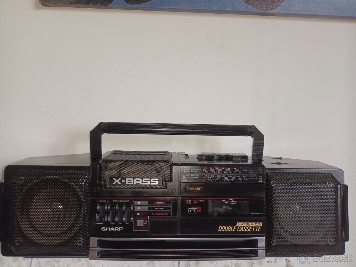 Sharp WQ 354 radiomagnetofon retro kazeťák