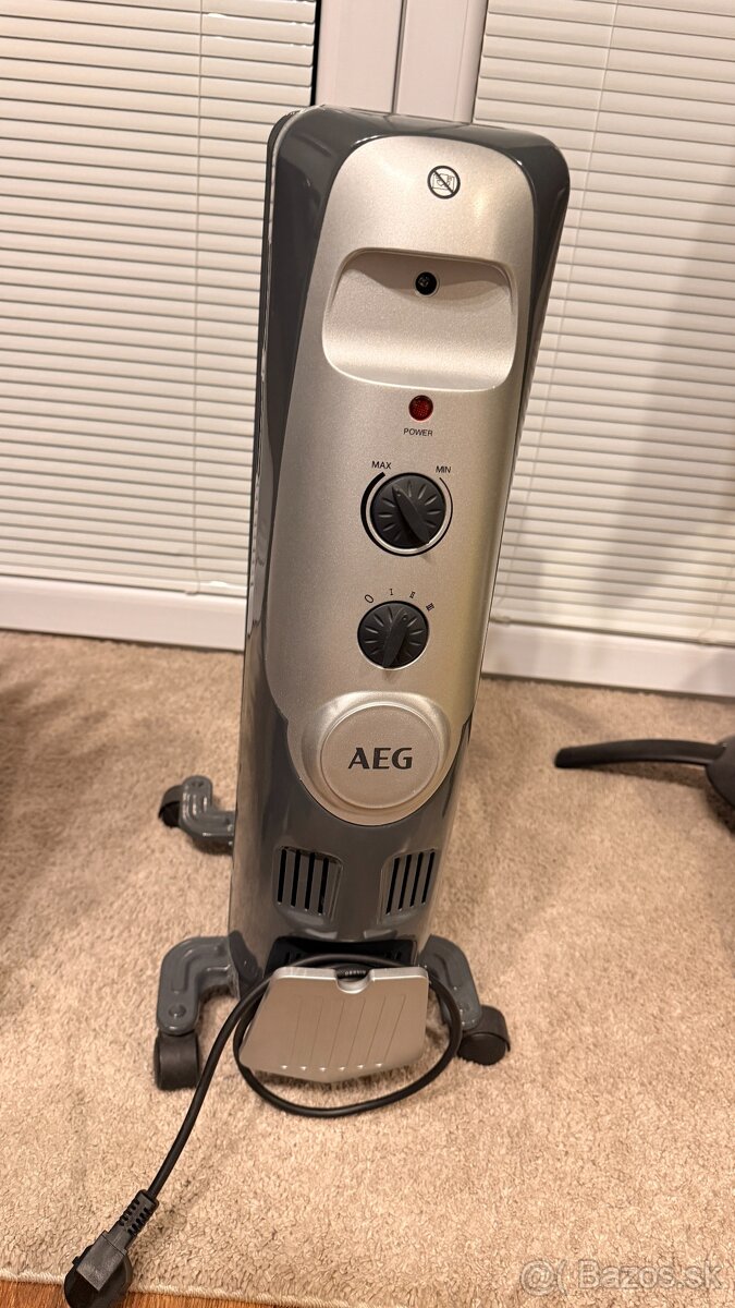 Predam 7 rebrove radiatori AEG RA 5520 -1500W