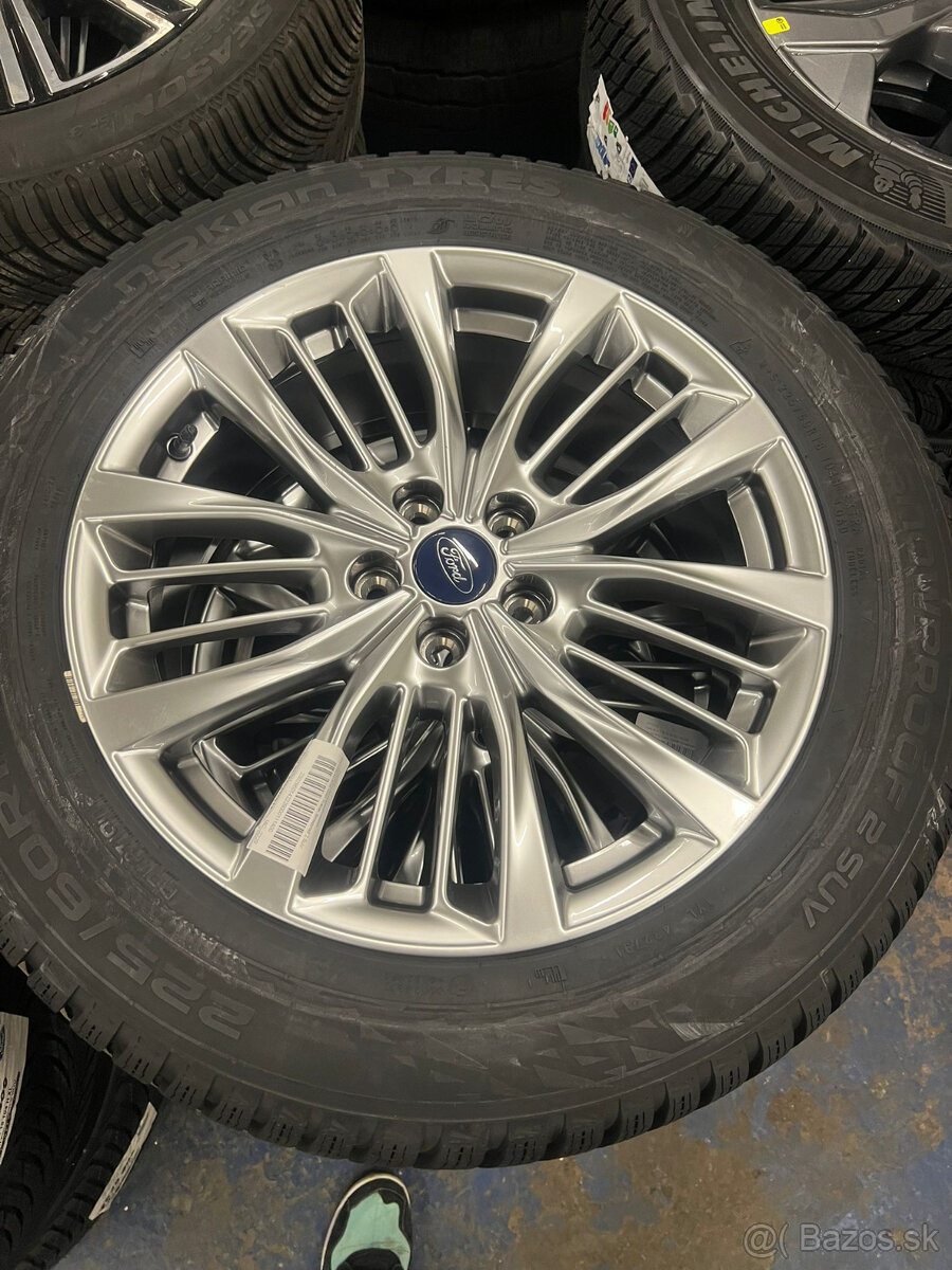 5x108 r18 kolesa ford kuga disky 225 60 18 elektrony Kuga