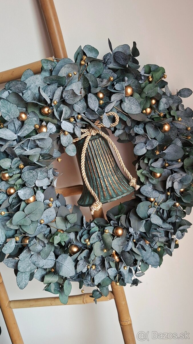 Vianočný/zimný veniec z eukalyptu