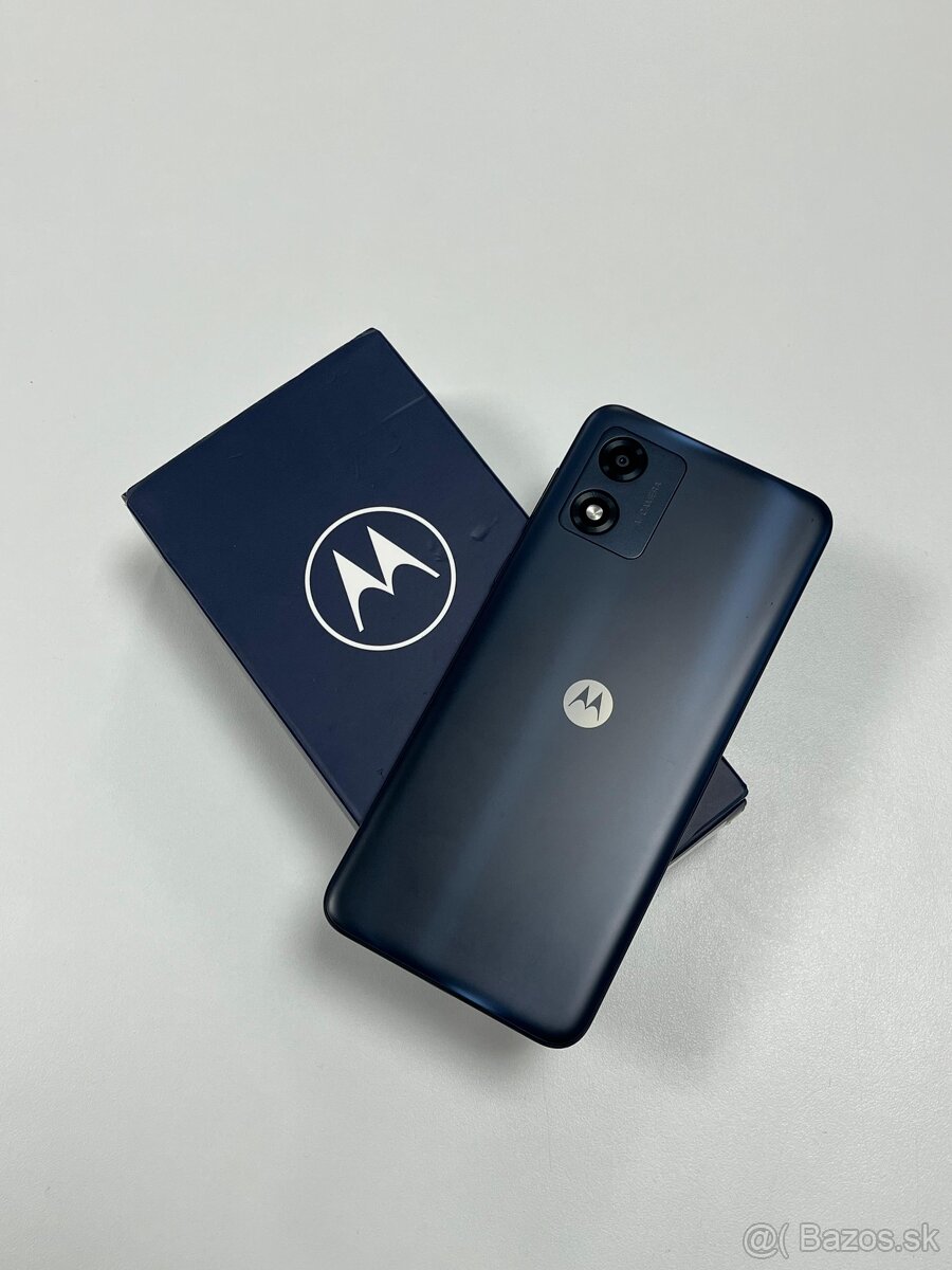 Motorola e13 2/64GB