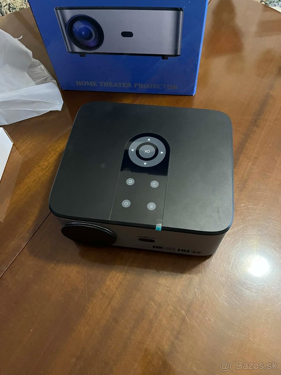 HORLAT LCD Android Projector
