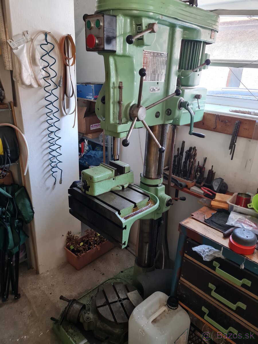 Stĺpova vrtačka VS20A