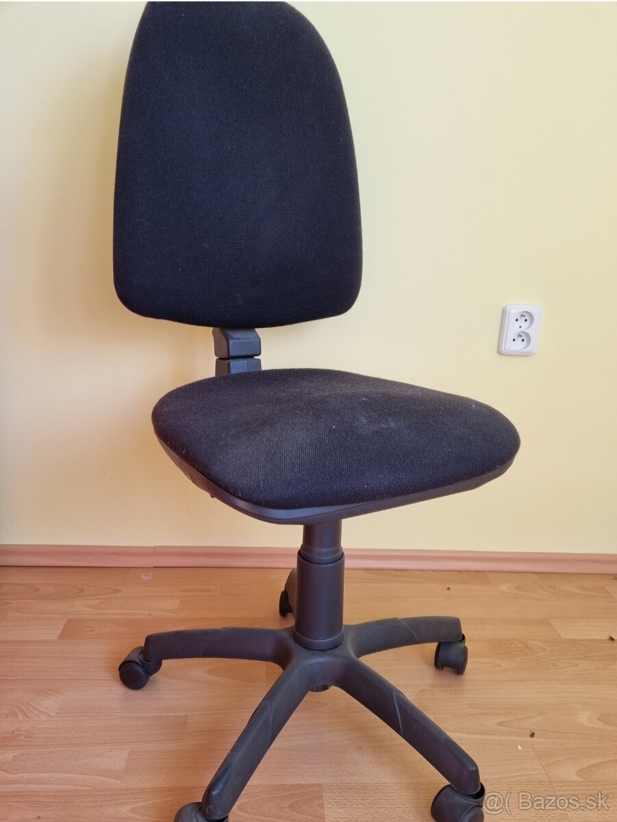 Kancelarská stolička