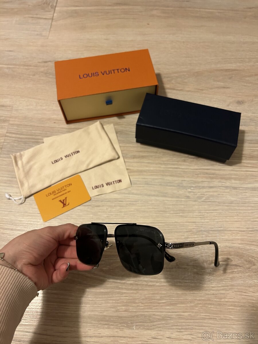 Louis Vuitton slnečné okuliare - čierne (LV5)