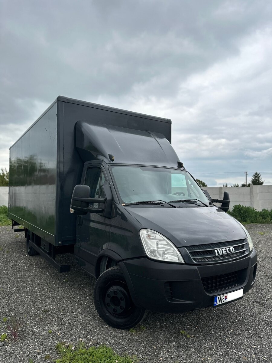 Iveco Daily 3.0 170 HP Skriňa + hydraulické čelo