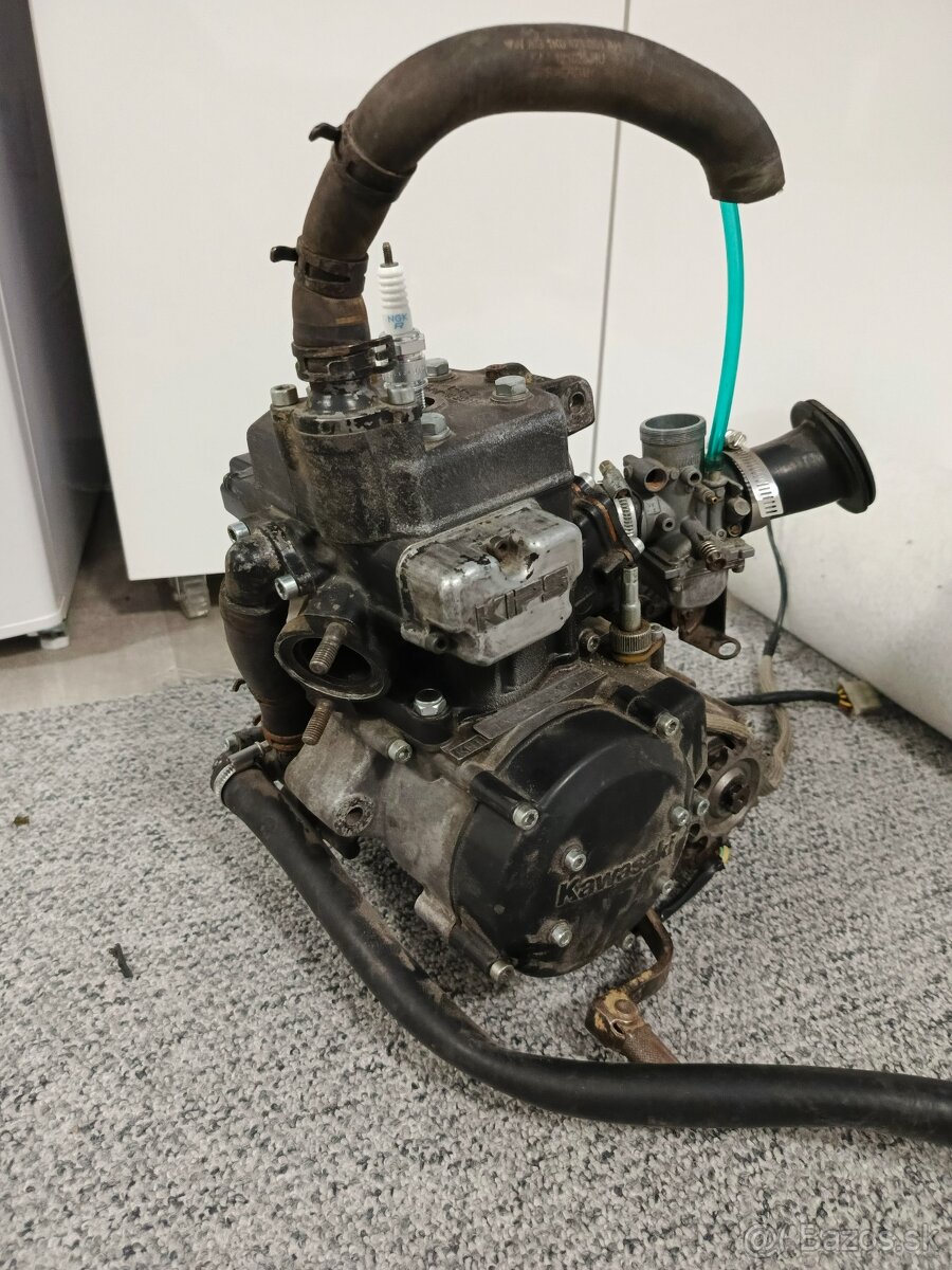 Motor Kawasaki kmx125