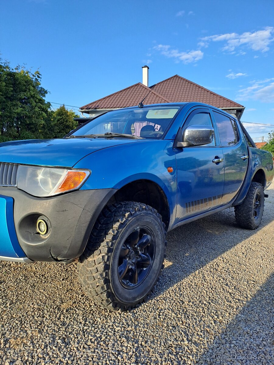 Mitsubishi l200