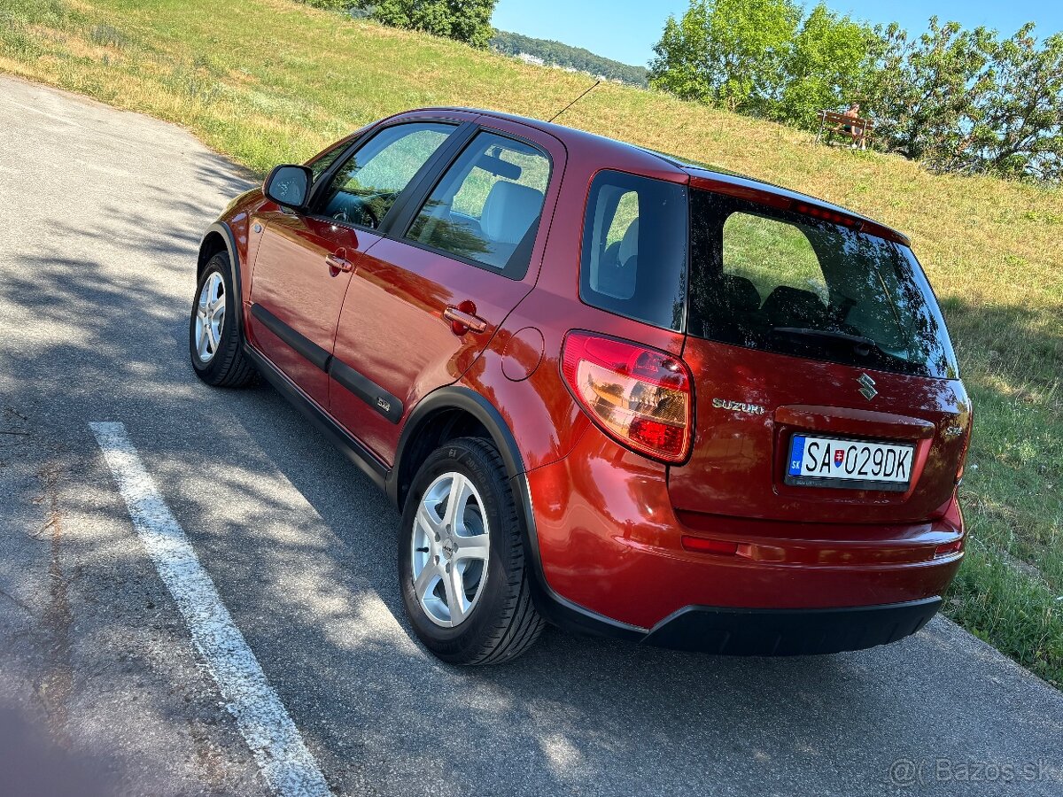 Suzuki SX4