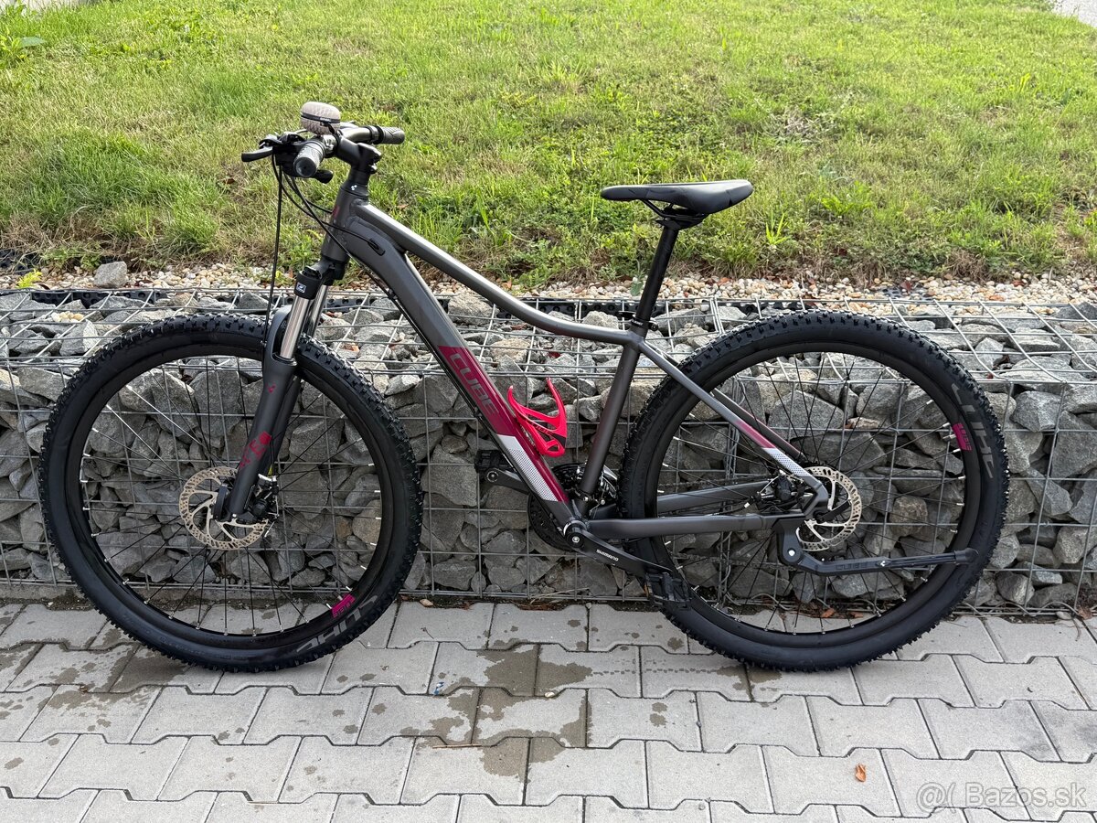 Predám horsky bicykel Cube Accees 27,5
