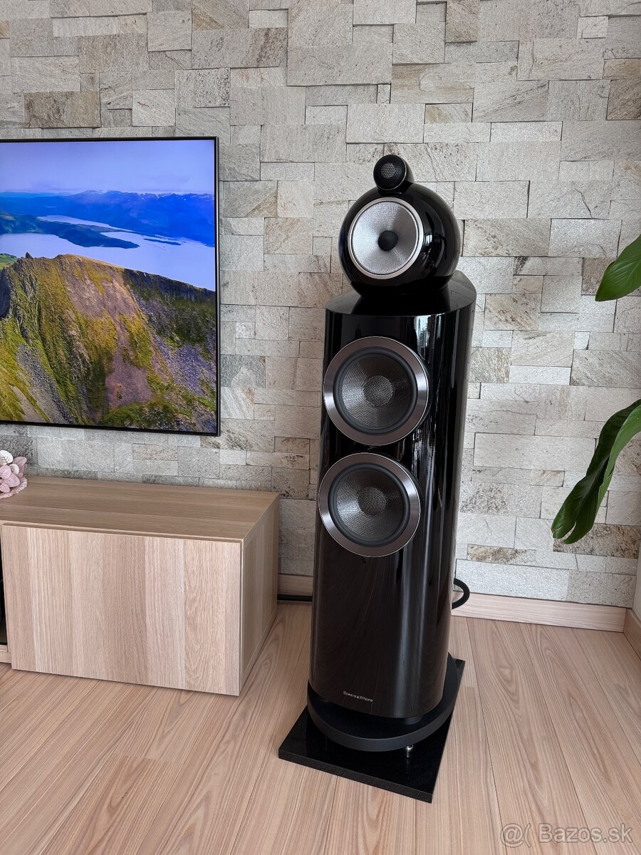 Bowers & Wilkins 803 D3