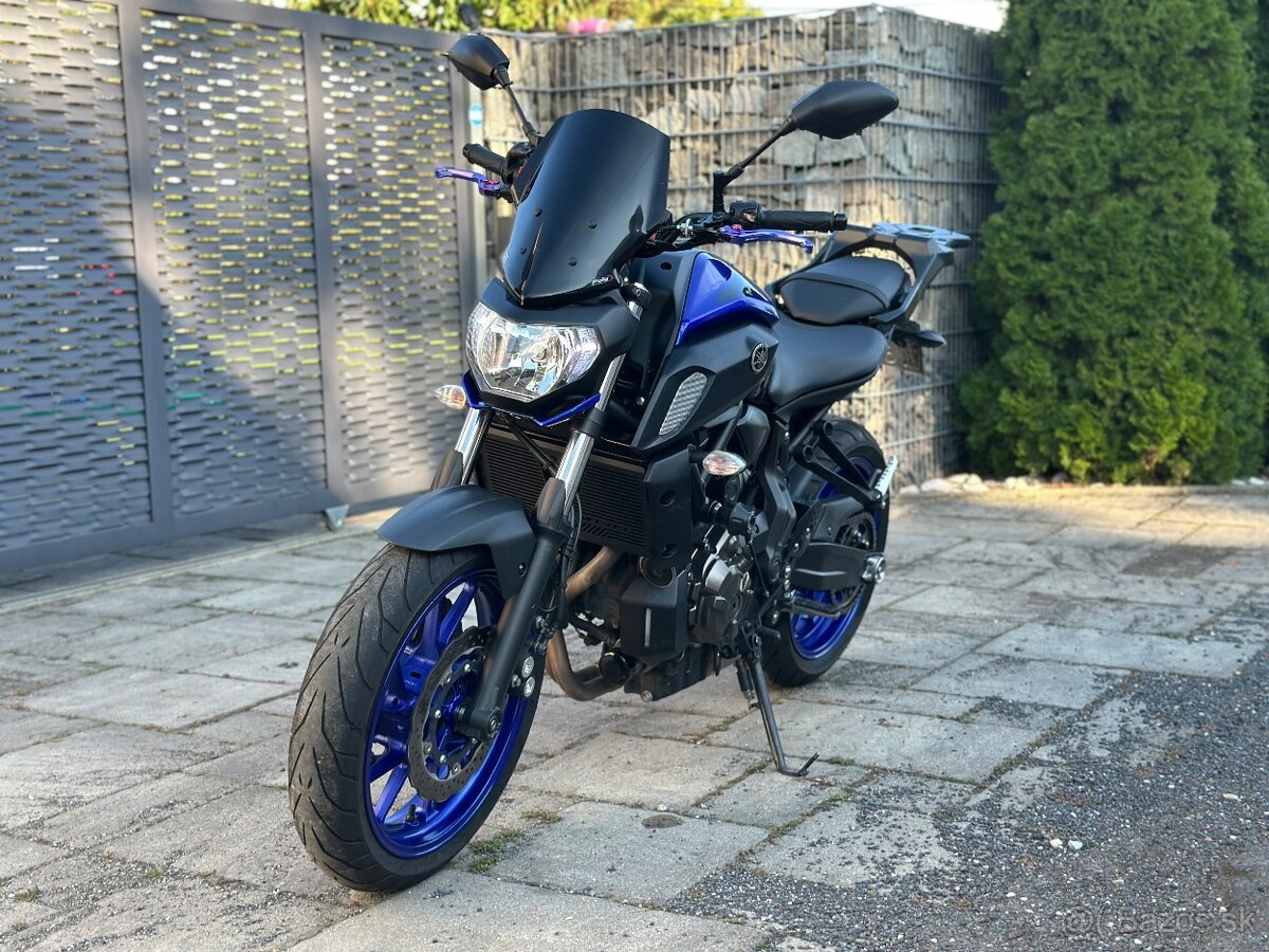 Yamaha MT-07 Top stav