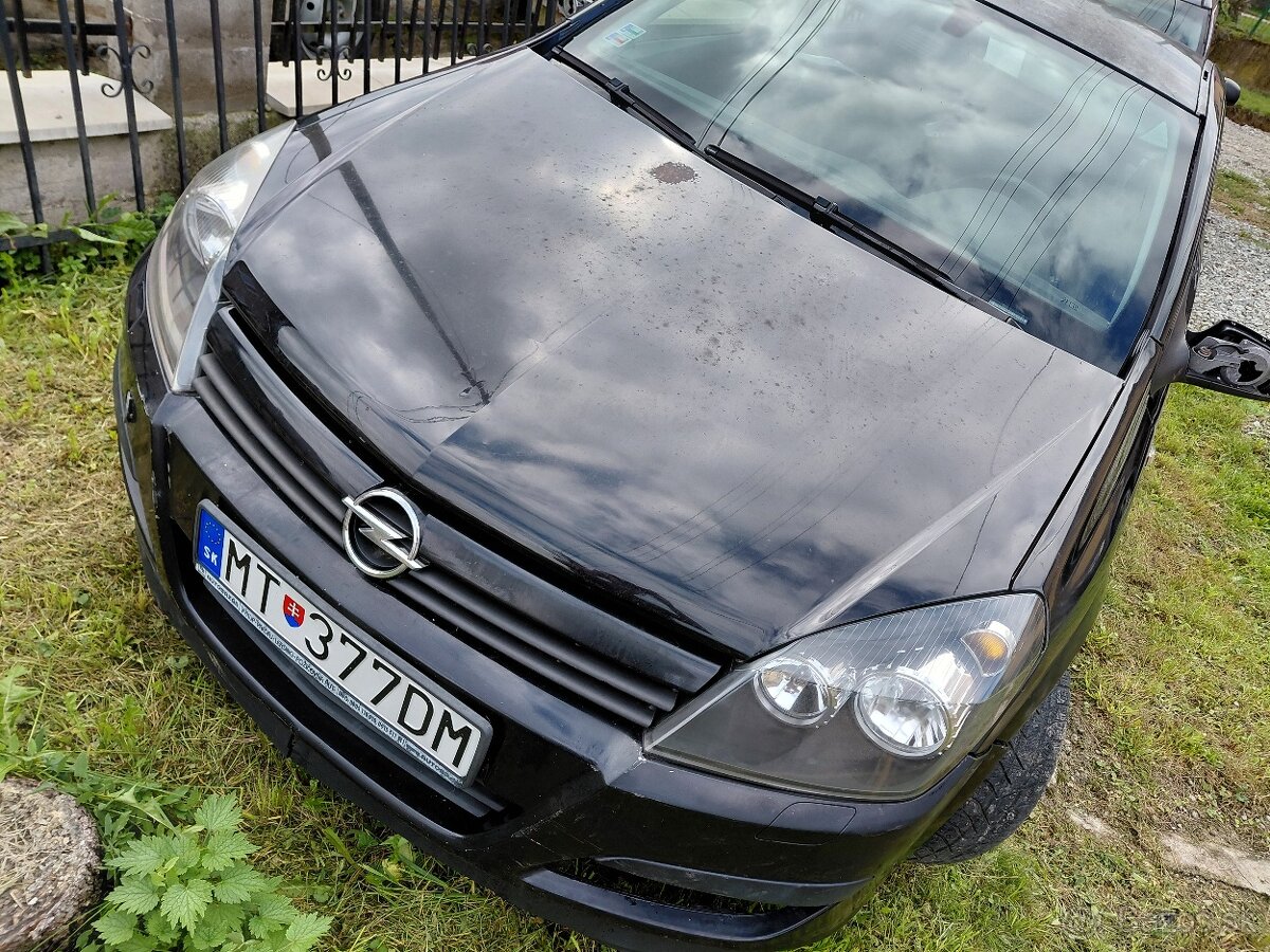 OPEL ASTRA H 1.4 benzin 66kw - ROZPREDAM