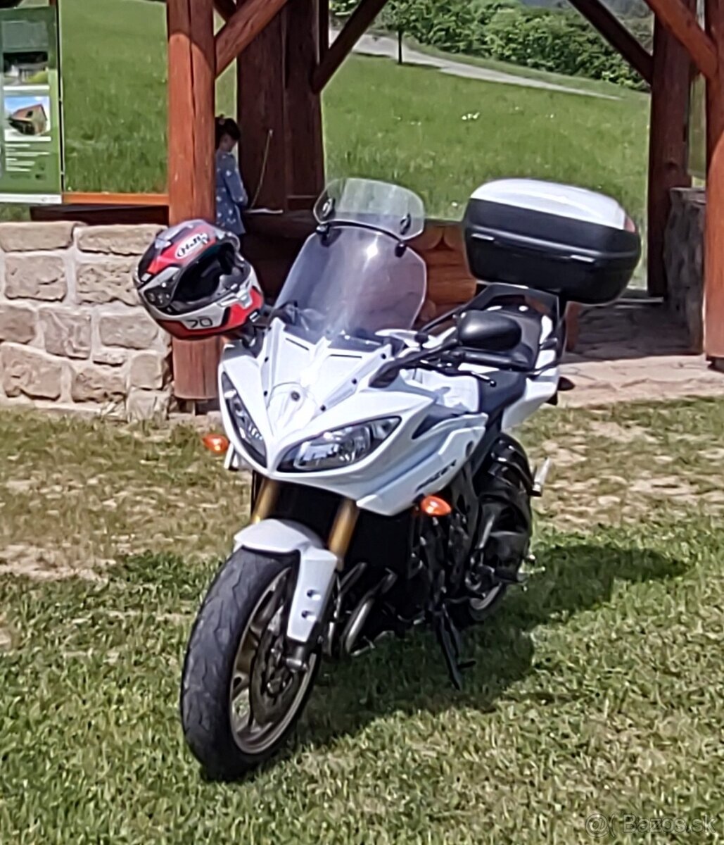 Yamaha FZ8 Fazer