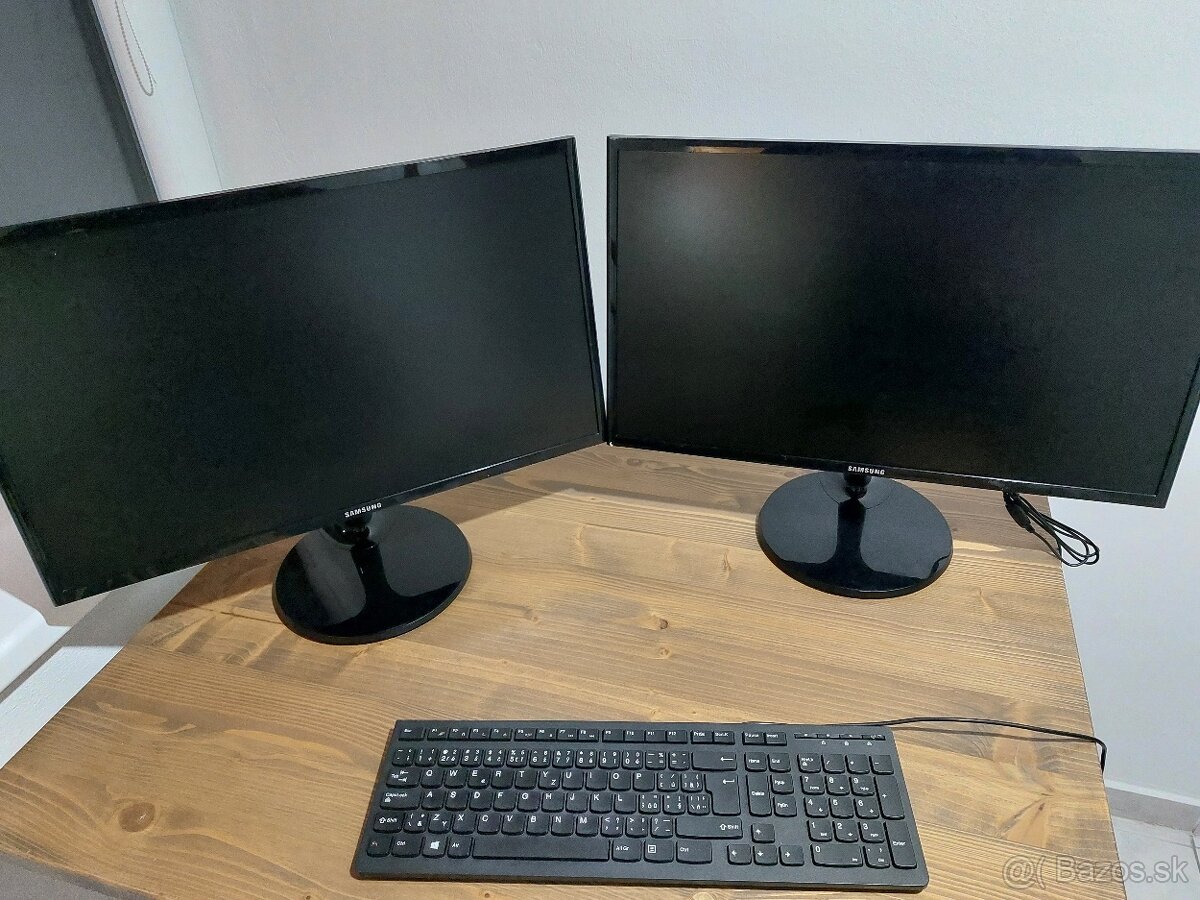 Monitor Samsung 2 kusy