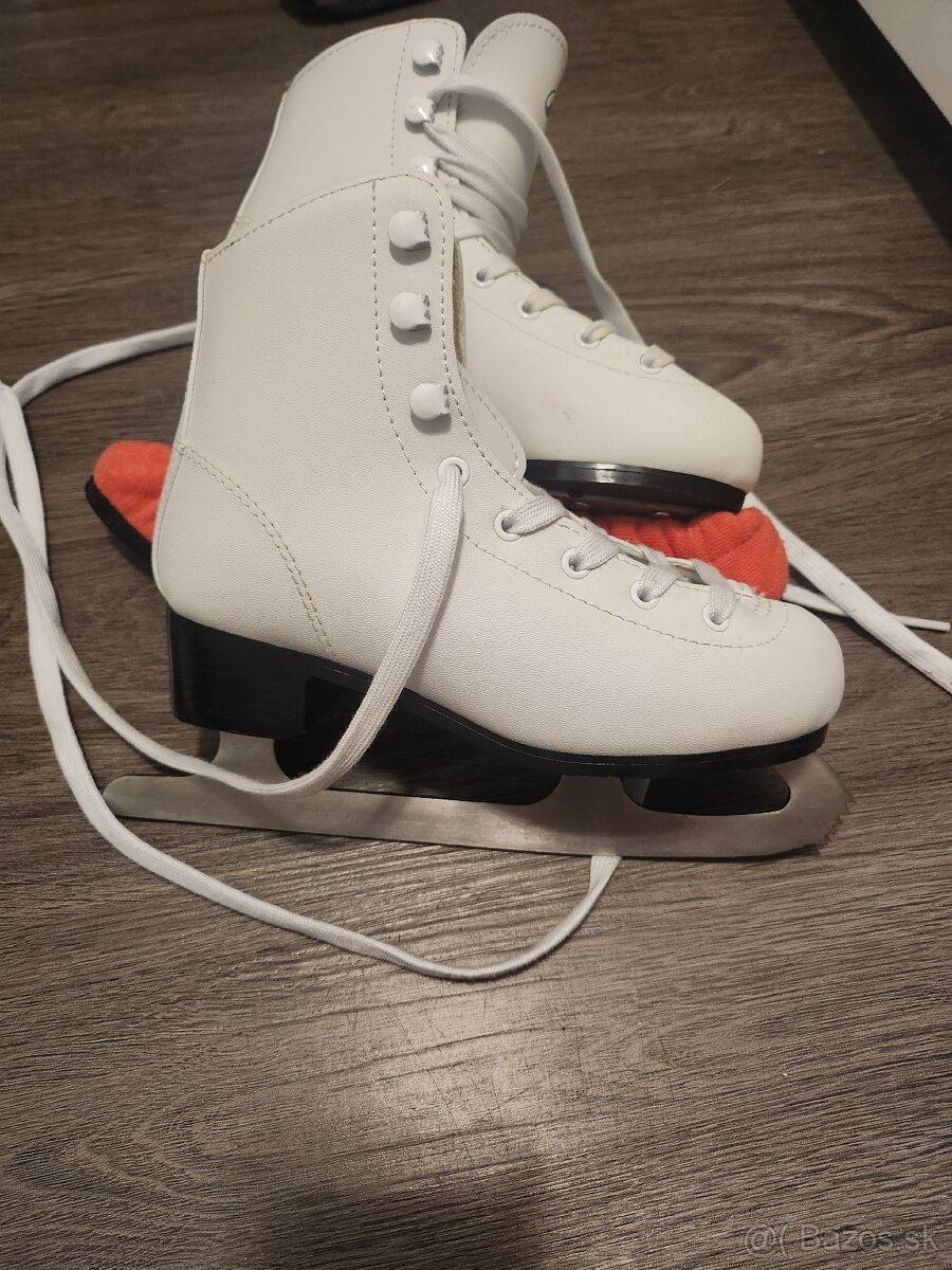 Predám detské korčule na ľad