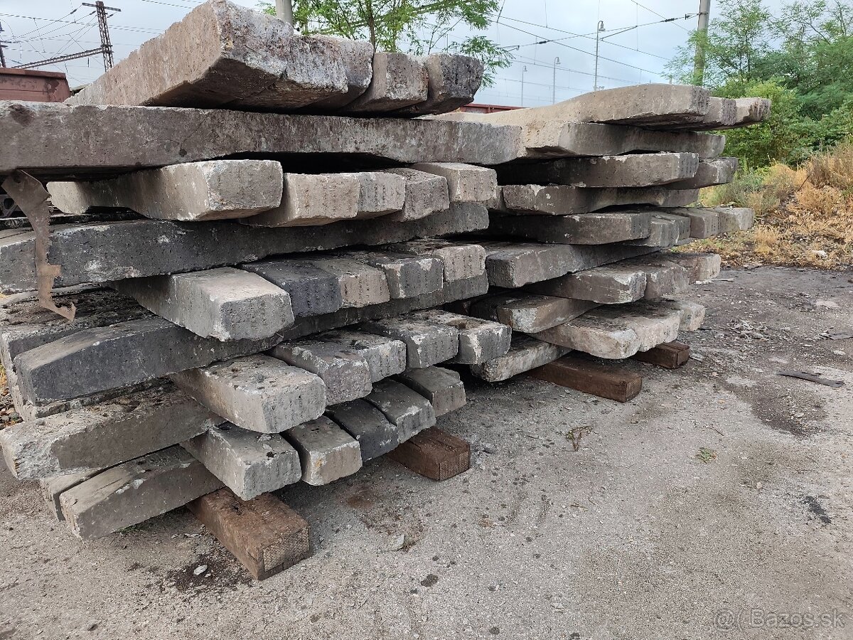 Betonove podvaly a drevené