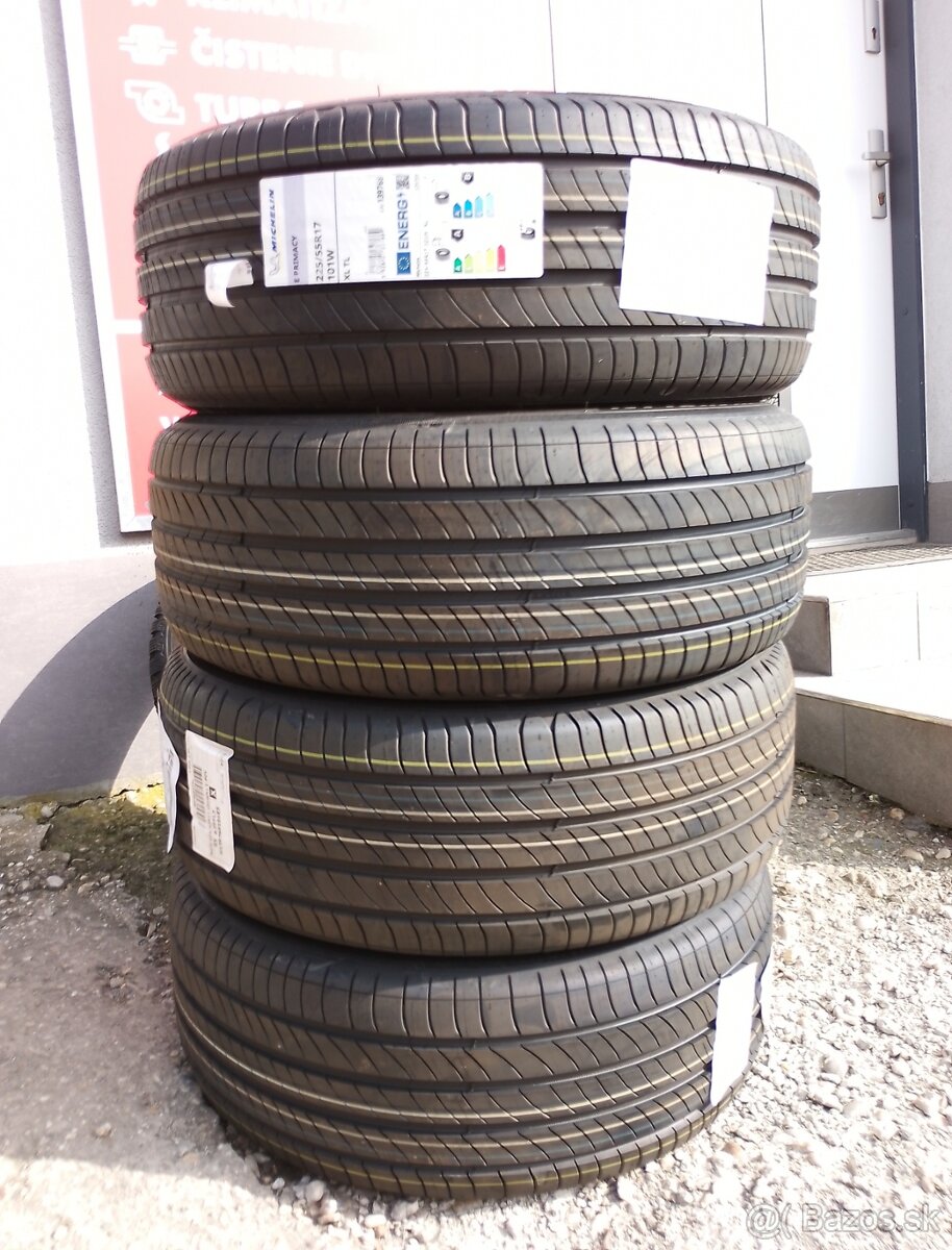 225/55 R17 Michelin - Nové