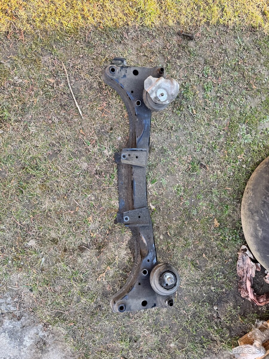 Bmw e46 330ci predná nápravnica