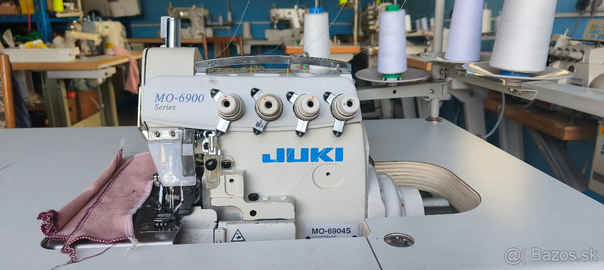 Průmyslový 4 nitný overlock Juki MO-serie 6900