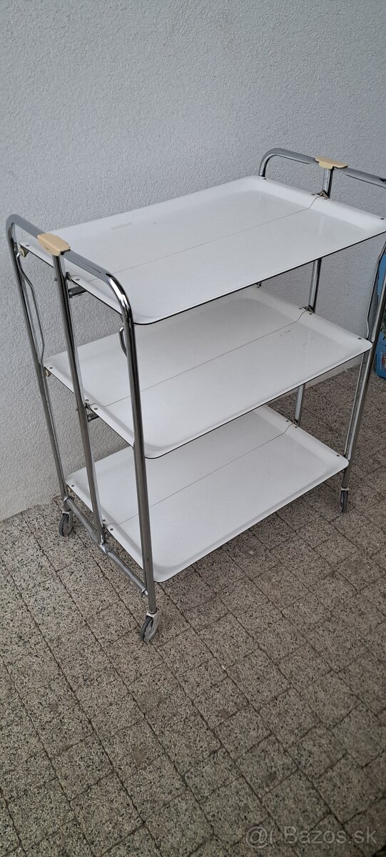 Stolík